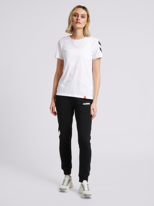 White UVP 15€ hummel HMLSENGA Damen T-Shirt White UVP 15€ hummel HMLSENGA Damen T-Shirt